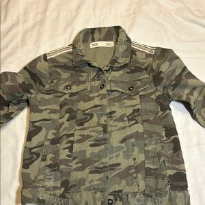 Very gently used BKE Kids Camouflage Jacket size small